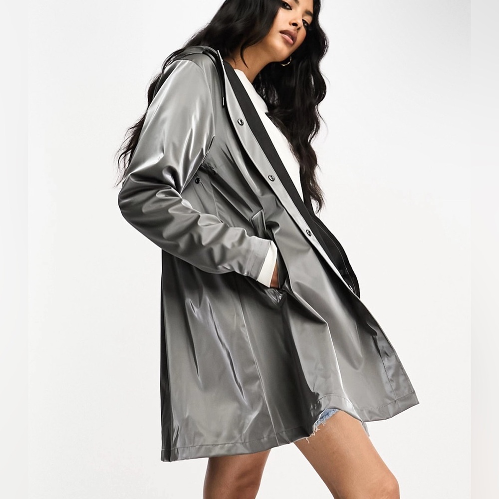 RAINS NWT 18050 A-line rain jacket in metallic gray